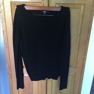 Uniqlo black sweater